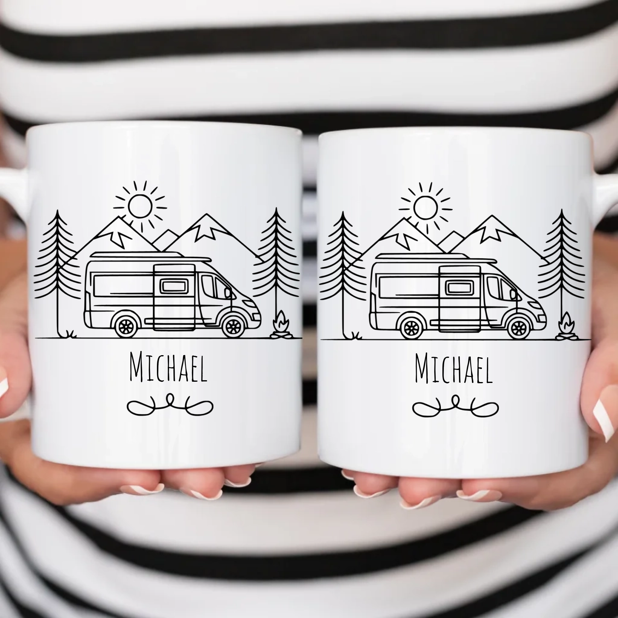 Camping-Tasse mit Name – Minimalistisches Line-Art Design mit Camper
