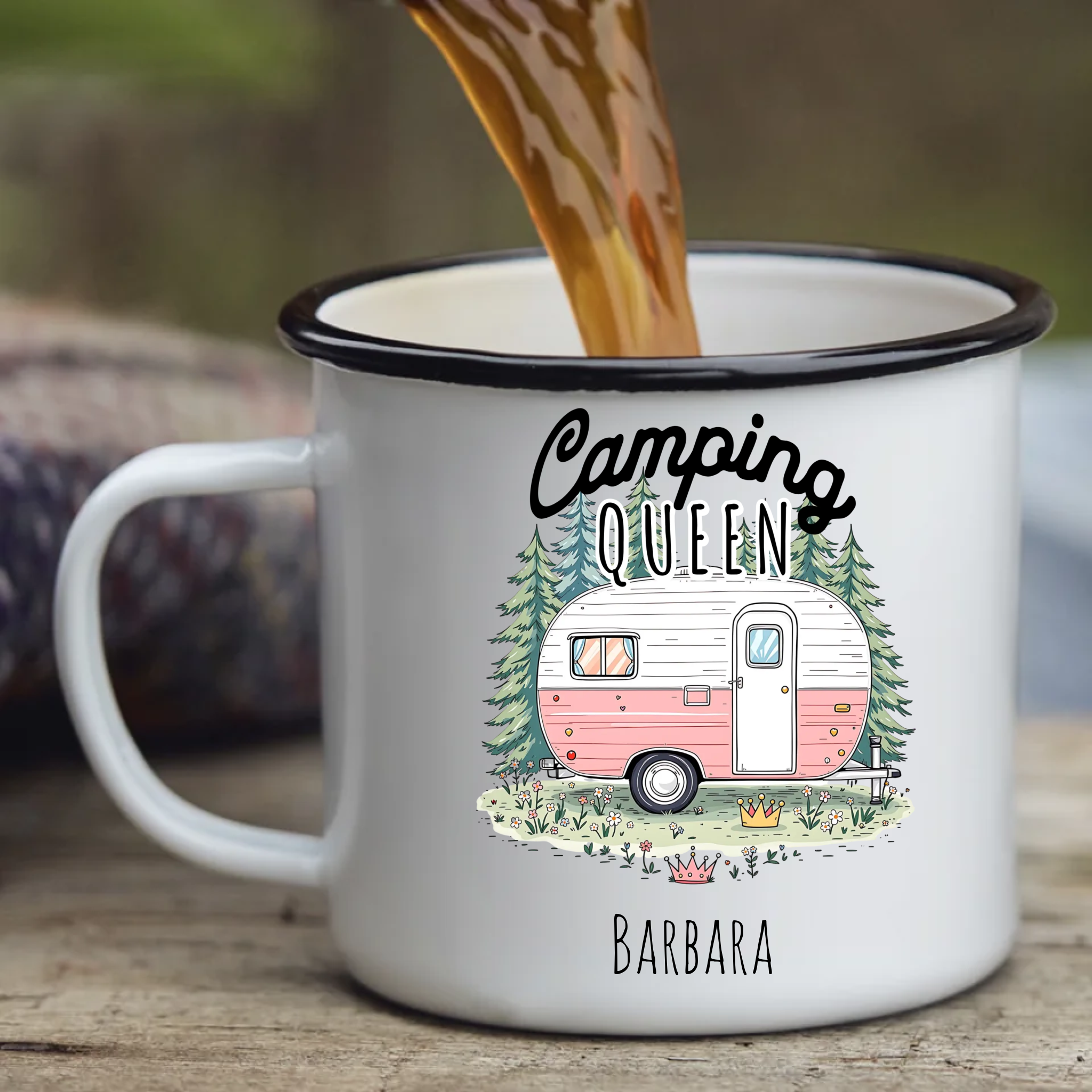 Emaille Tasse „Camping Queen“ mit Name – Personalisierbar für Camperinnen